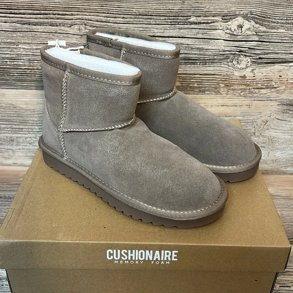 Cushionaire Hipster Cozy Ankle Boot in Taupe, New!